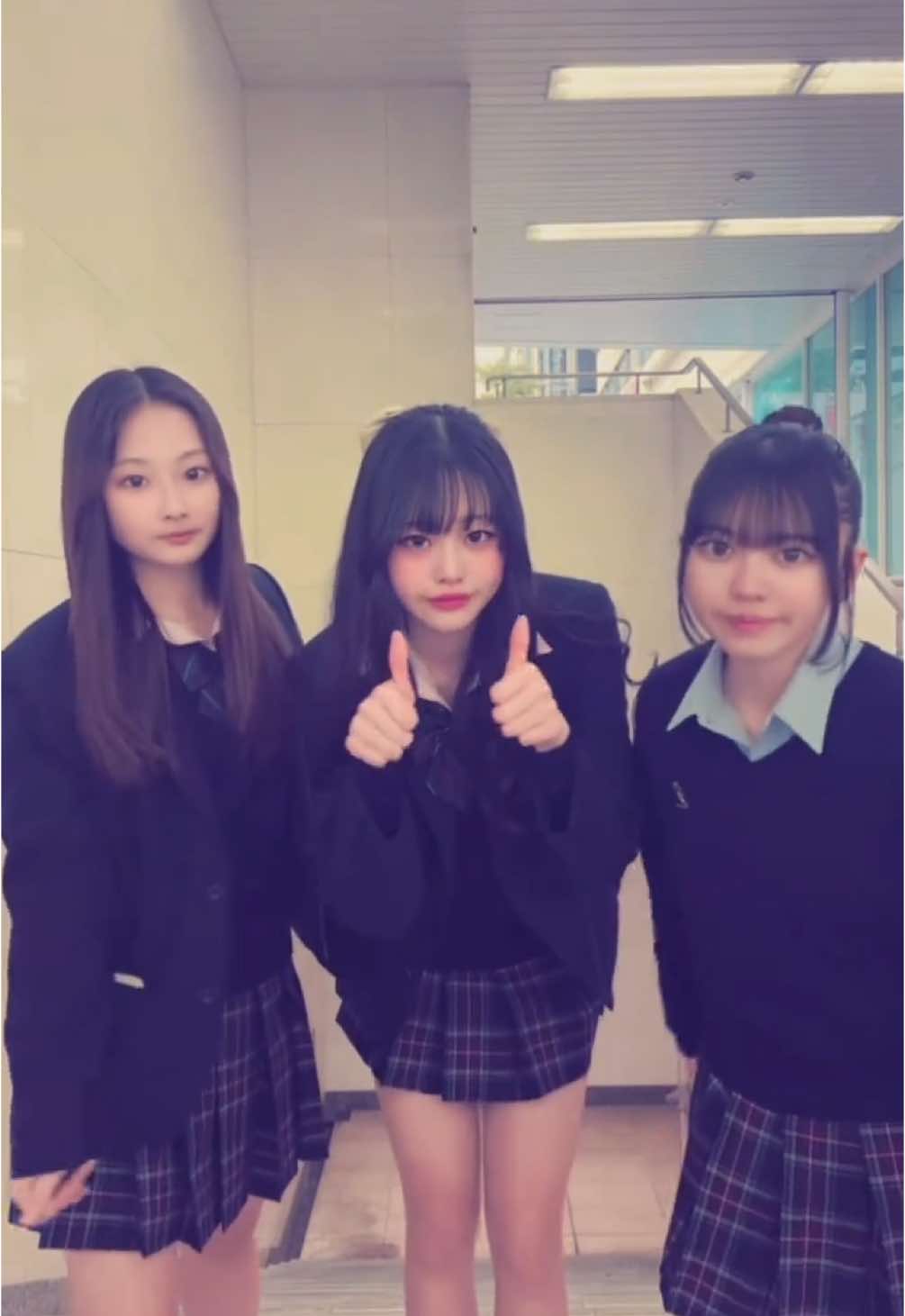 校則厳し過ぎ！！髪巻くのもメイクもスカート折るのも禁止😭3年間頑張ります#大高 #大高jk #jk #fjk #fyp #fyppppppppppppppppppppppp #校則 #ふぁっかりさっかり #全身ダンス #バズりたい 