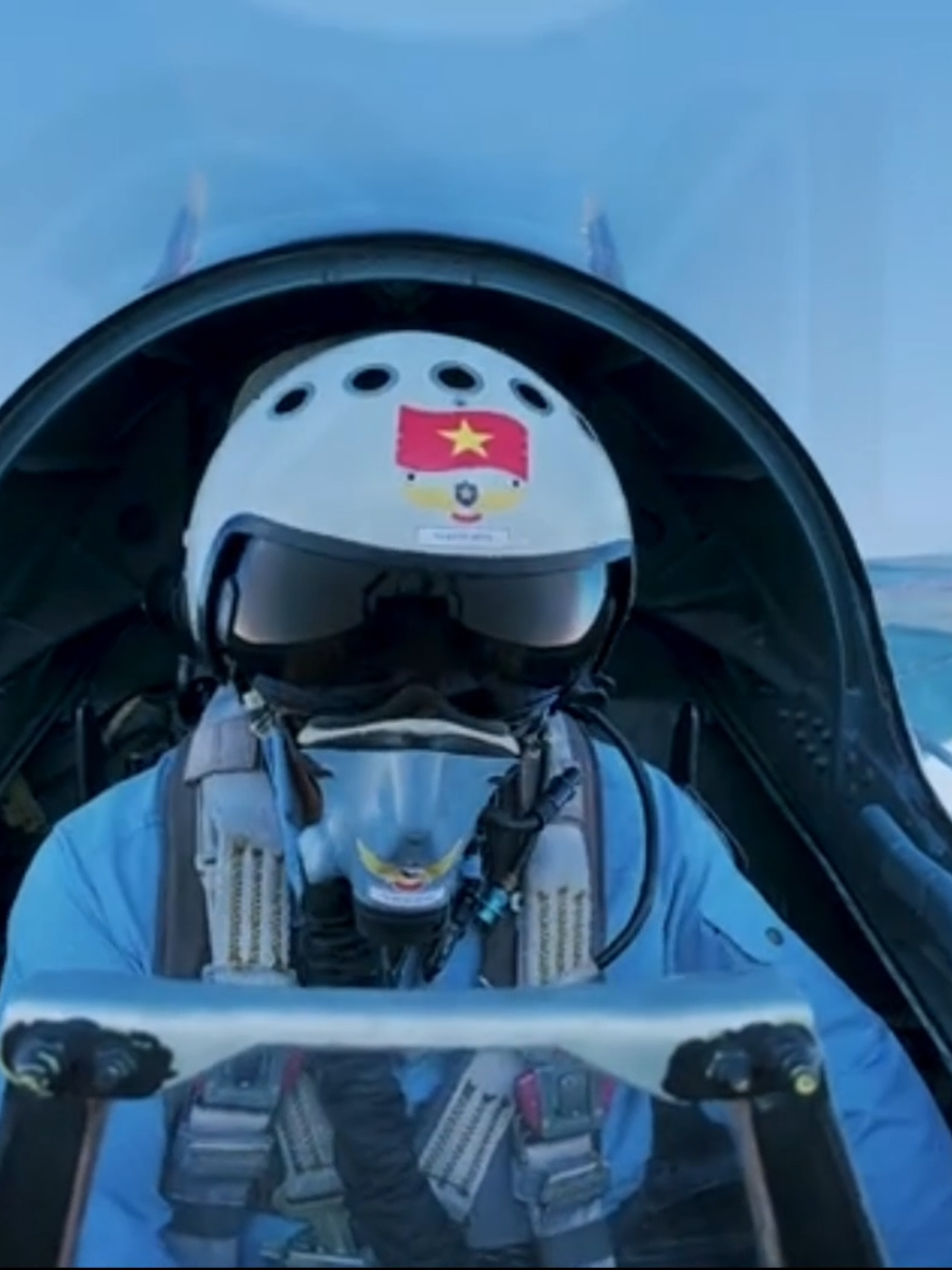 [11.04.25] Phi công Đặng Đình Kiên và tiêm kích Su-30MK2 😍 #fyp #a50 #phimhay #xuhuong 