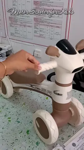 Only ₱499.00 for Woop Scooter for Kids With Bubble Bike For Kids Balance Bike Kids Toys  With light & Music!