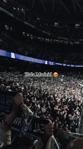 Hala Madrid 😍#senegalaise_tik_tok🇸🇳pourtoichallenge #visiblitetiktok #tiktoksenegal🇸🇳 #realmadrid 