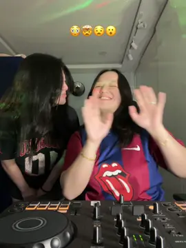 Tried a sponty mix and gf liked it 🤪 #djlia #dj #mix #transition #viral #club #party #foryou #fyp 