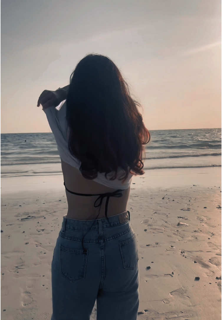 ได้เล่นเทรนนี้กับเขาสักที🌊 #ทะเล #เกาะสีชัง #เปิดการมองเห็นtiktok #ฟีดดดシ #fyp 
