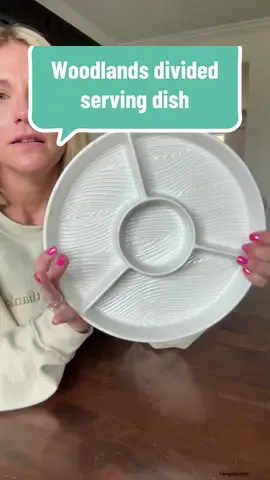 This serving dish is perfect for dips, fruit platters, desert platters and so much more! This is dishwasher, microwave and oven safe! #platter #servingdish #servingware #moms