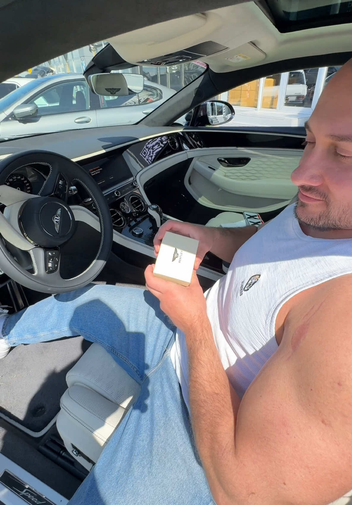 Как вам Bentley за 50🍋 рублей ?