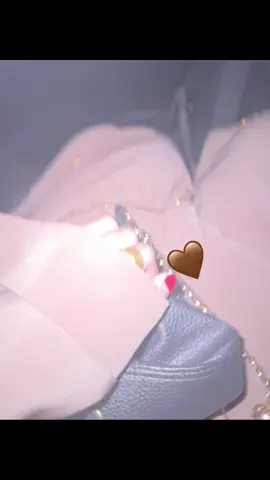 Sendirilah sampai bertemu yang menjadi takdirmu. #xzybcaシ #abayastyle #abayagirls #fypp #fotolive 