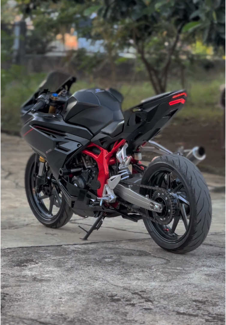 🙌✌️🙌#cbr250rr 