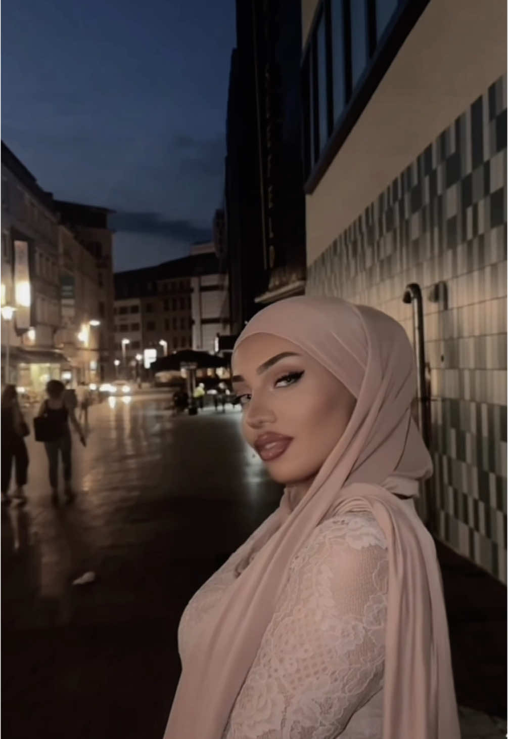 ♐️🌸 #fürdich  #fürdichpage #foru #hijabi #fyp #fypdong #modeling #sireneyes #doeeyes #makeup 