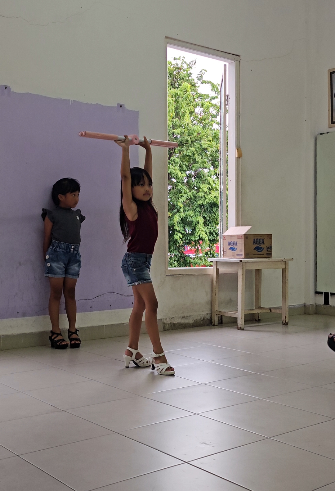 Kelas Kamis Modeling Class di D&M Modeling School 👠 #models #modelanak #modelanaksekolah #modelanakkecil #modelanakbali #modelkids #singaraja #modelanaksingaraja 