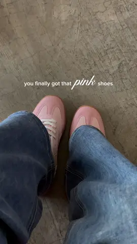 pretty pink shoes  #shoes #shoesrecomendation #pinkshoes #shoesforwomen #sneakers #OOTD 