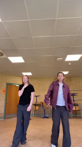 👯‍♀️🕺🕺#fypp #viral @Frida Hallund💐 