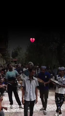 Algeria now #كهولة_باي_باي #كهول_بعقول_فارغة☠️ #كهول_بعقول_فارغة☠️ #كهول_قعرو_لبلاد #كهول_إنقرضو #رقص_كهول #خيالا #راي #كهول 