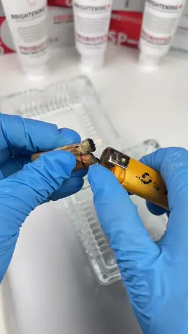 This toothpaste is a popular trend#sp6 #whiteningtoothpaste #oralhealth #gingivitis #yellowteeth #toothdecay #probiotics #toothpaste 