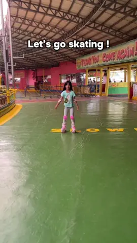 New hobby this vacation 😀#skating #skates #rollerskates 