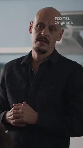 Ray Shoesmith doesn't answer questions, unless it's a kid asking. #MrInbetween #RayShoesmith #ScottRyan #Foxtel