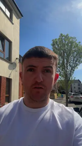 T-shirt weather is back 😎☀️ #fyp #foryou #belfast #belfasttiktok #sun #Summer #weather 