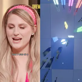 Chloe Moretz, the wingman of the century#husband #drewbarrymore #meghantrainor