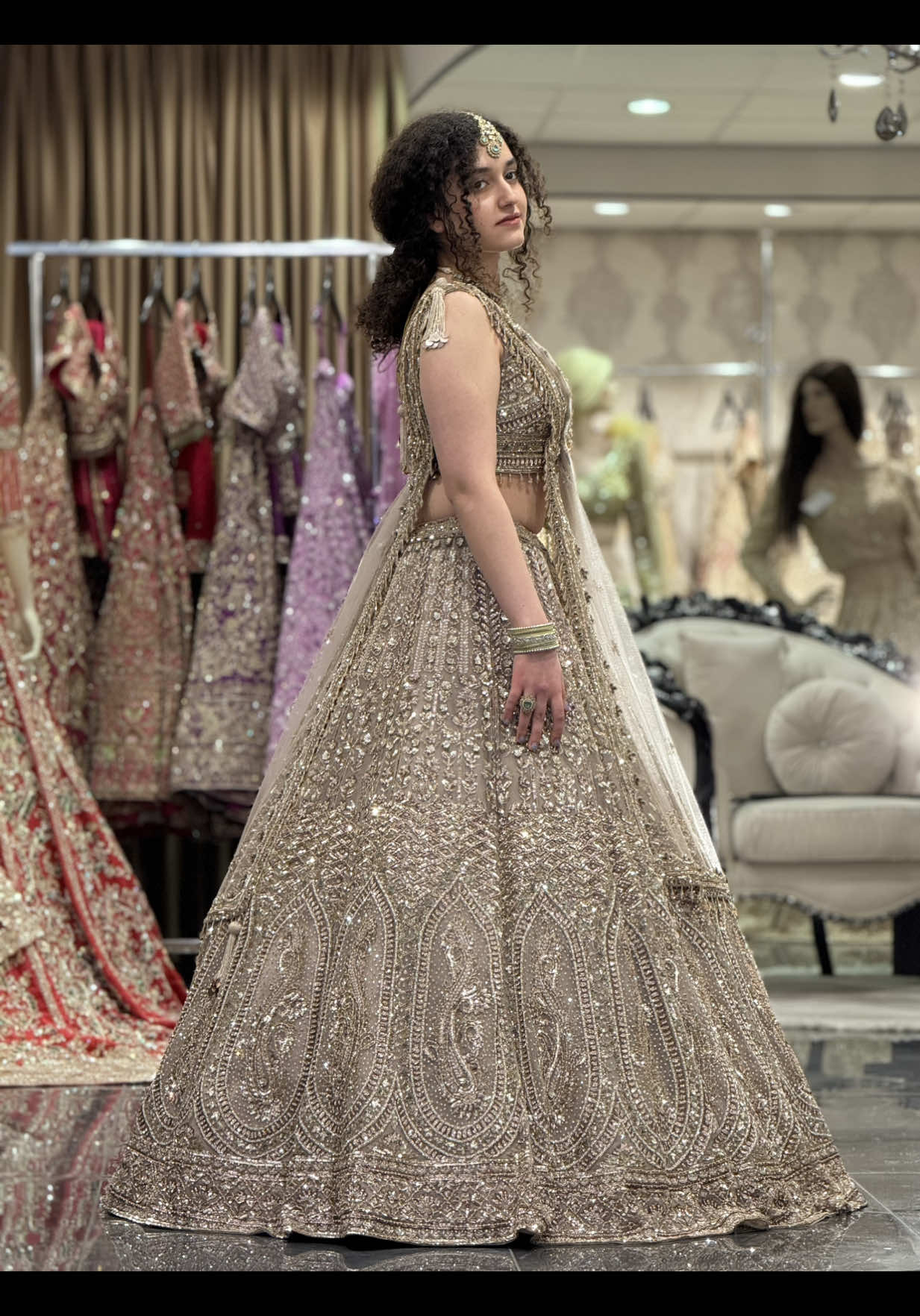 🤩🤩🤩🥰 Www.tajfashion.nl  #lehenga #fyp #foryoupqge #4up #4u #foryou #fy #choli #dupatta #shadi #wedding #kahani #dulhan #jewelry #makeup #hautecouture #designer #viral  