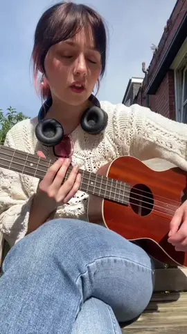 insta saw it first   #laufey #cover #singer  #fyp #ukulele #songwriter #sun 