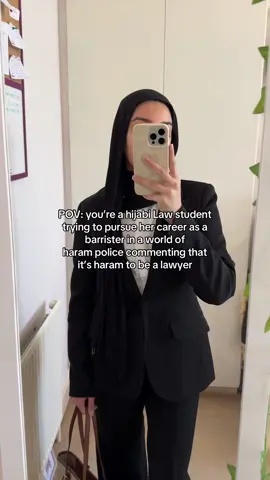 To be a Muslim woman in Law #barrister #lawstudent #hijabi 