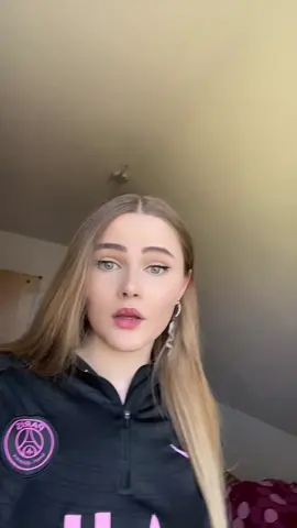 Ich häng zwar nur mit g‘s trotzdem hab ich dich lieb❤️