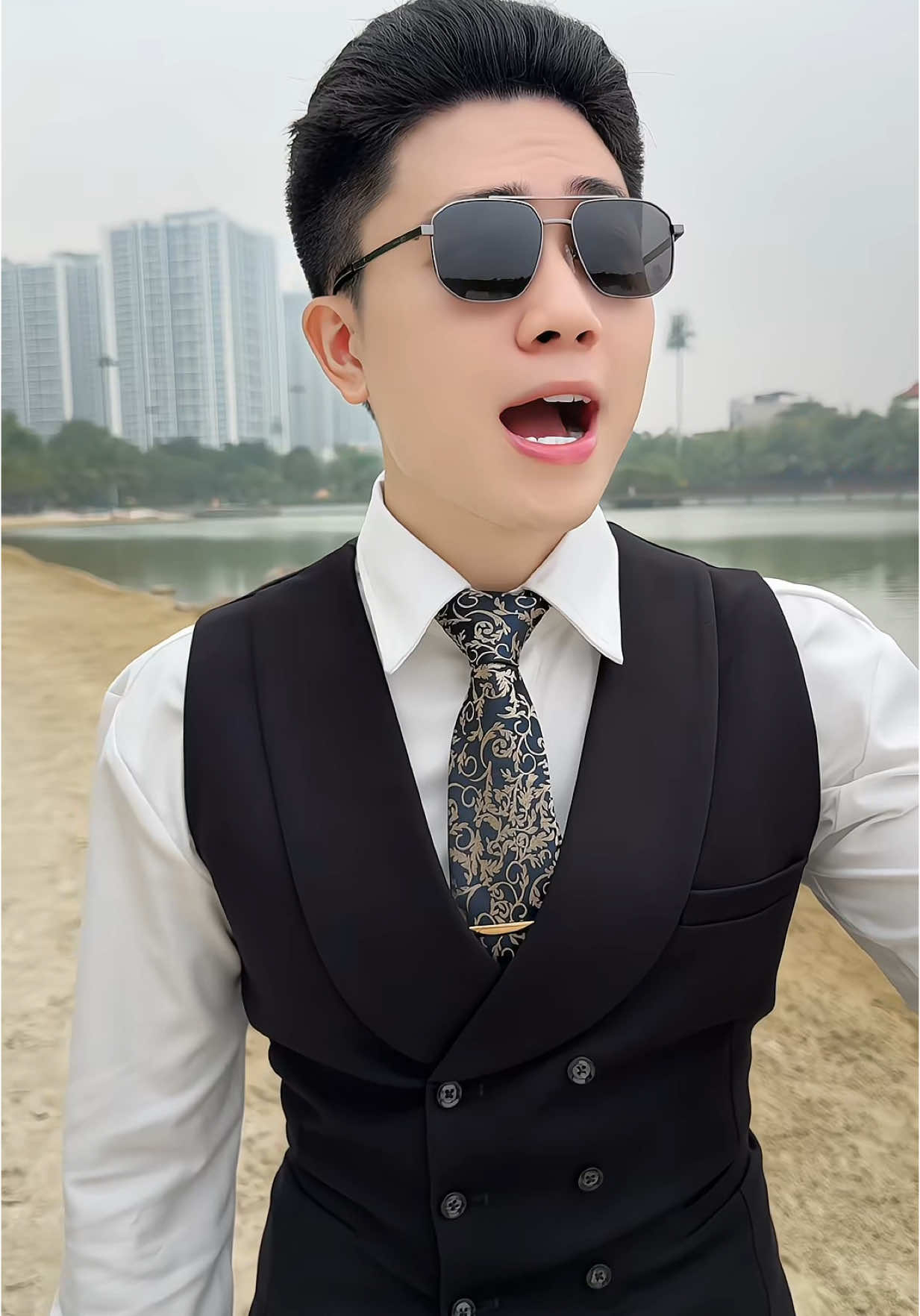 Kính Mát Dáng Phi Công Eye Plu