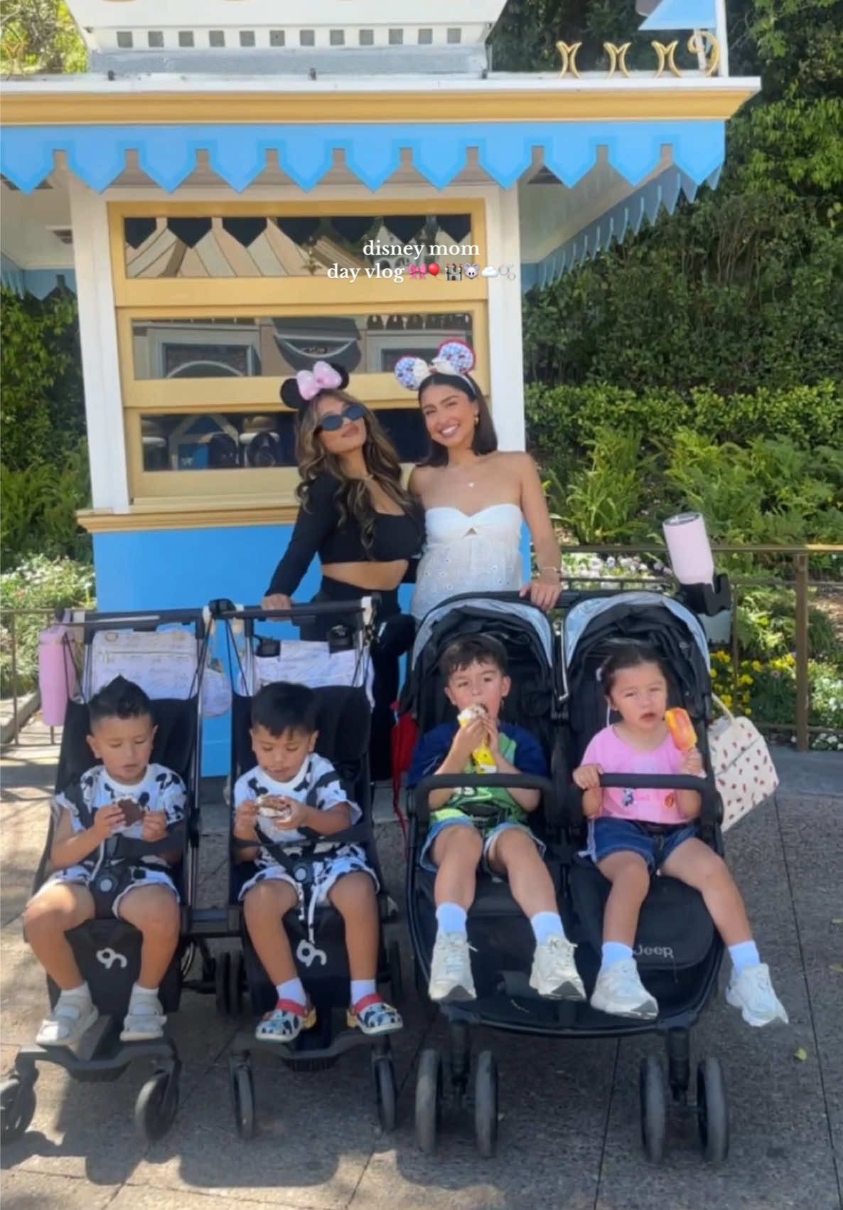 @Disney @Disney Parks mom days are always a win win over here!🥹😭💕🎀🐭🎈🫧☁️ @catalinatrez #disney #disneytiktok #disneymom #disneyday #disneymomday #solodisneymomday #solodisneymomtrip #disneyland #disneyparks #disneybesties #disneydate #disneytoddlermom #diml #dimlasadisneymom #realisticdisneymomday #disneypassholders #disneydayvlog #disneymomdayvlog #trending 