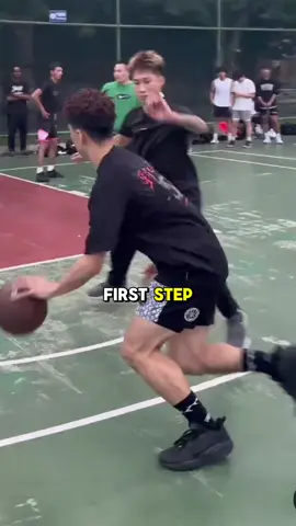 How to have a quicker first step in basketball #jumping #jumphigher #dunking #howtodunk #jumptraining #basketball #volleyball #strengthtraining #dunk