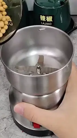 ¡Aprovecha y lleva la cocina a otro nivel con el Mini-Molino Eléctrico! 🎉 💡 Imagina moler granos y especias en segundos, ¡como un chef profesional!👩‍🍳 🔥OFERTA: OFF 50% 🎁¡ENVÍO GRATIS! 👉 Destaca con: ✅🌰 Muele café, nueces, semillas y más sin esfuerzo. ✅🔪 Cuchillas de acero inoxidable súper afiladas. ✅🚀 Rápido y eficiente - ¡Crea infinitas recetas! ✅🧼 Fácil de lavar y limpiar. ✅👌 Portátil y cómodo de usar. 🎊 ¡Ahora con 🚨ENVÍO GRATIS🚨 y ¡PAGA AL RECIBIR! 💰✅ 🔥¡No esperes más, adquiere tu Mini-Molino Eléctrico ahora! 🏡Pagas en la comodidad de tu casa 🚚Cobertura en todo Guatemala ¡Comprar ahora con descuento!👇 #trituradora  #cafe  #cafeenpolvo  #molinodecafe #molinoelectrico  #moledordecafe  #moledordegranos  #granos #bulevarguatemala