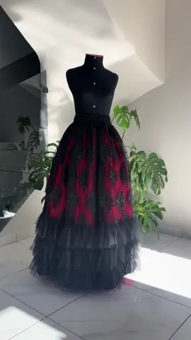 #laroye #pombagira  Saia de confecção própria ❤️ SEGUE O NOSSO PERFIL PARA FAZERMOS UM SORTEIO 😎 Enviamos para todo Brasil 🇧🇷  Aceitamos encomendas 📦  #pombagiramenina #CapCut #axé #laroye #Quimbanda #espiritualidade #umbanda 