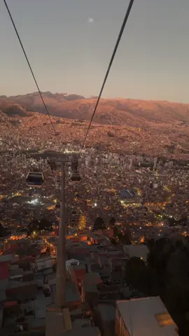 Videillo de mis recuerdos de La Paz - Agosto 2024. Realmente la ciudad maravilla ❤️ #fyp #lapaz #lapaz_bolivia🇧🇴 #teleferico #ciudadmaravilla 