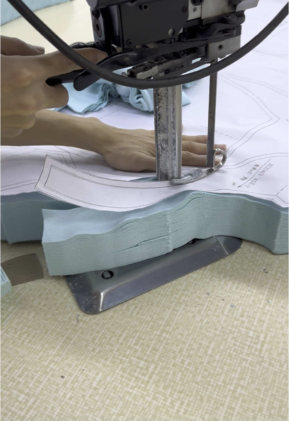 🎀 Your Trusted Partner in Premium Yoga & Activewear Manufacturing We specialize in crafting high-quality activewear, including leggings, sports bras, tops, shorts, joggers, jackets, and hoodies — designed to keep you moving in style. 📧 Let's create something amazing together! Contact us at info@betteractive.com for inquiries and partnerships. 😉 DM us for more details or to get started today! #Betteractive #YogaWear #Activewear #Sportswear #GarmentManufacturing #FashionFactory #ClothingBrand #ApparelManufacturer #ClothingProduction #MadeInUSA #Athleisure #FitnessFashion #Sewing #PatternMaking #SampleMaker #PartnerUp #AmericanMade #FashionDesign #WorkoutGear #SustainableFashion