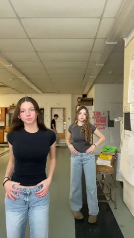 #trend #fyp #funtimes #viral #dancers #baddies #biologyclass #highschool #viralvideo #fridayfun #springbreak #subtituteteacher 