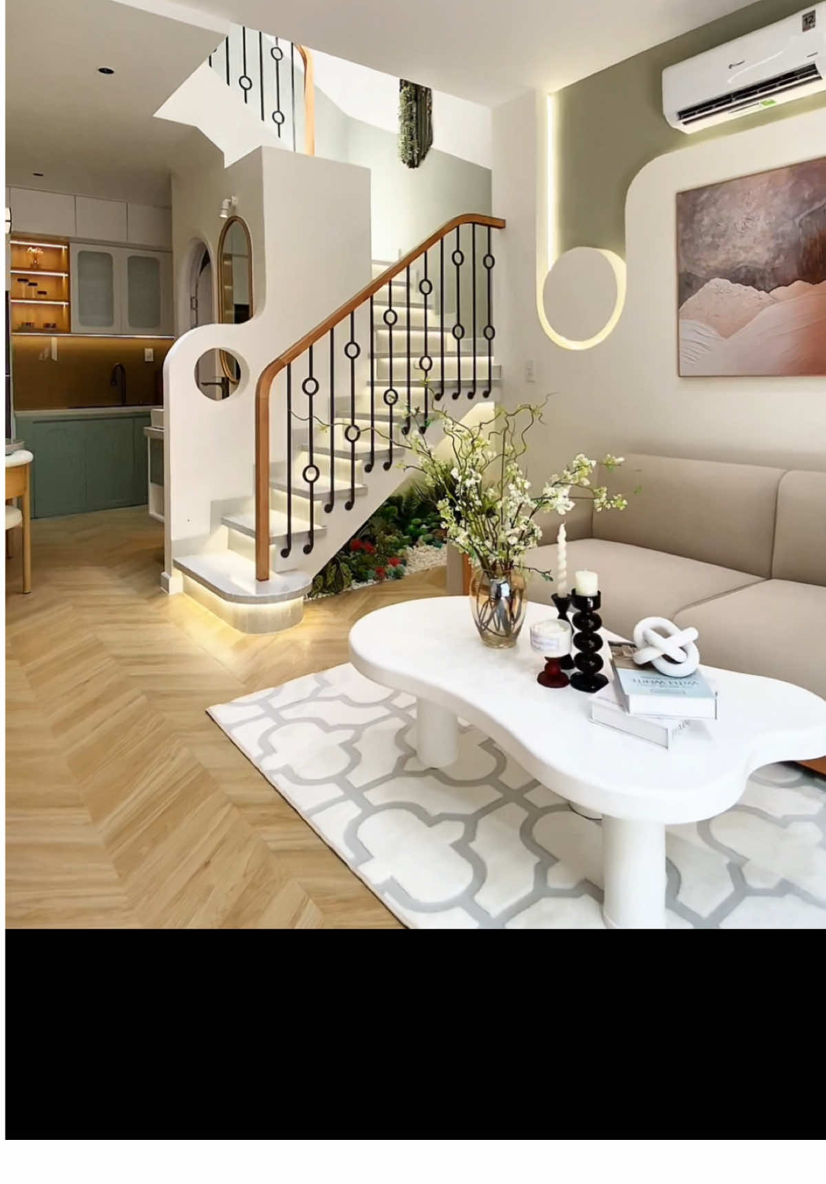 Cầu thang sắt - Sự kết hợp giữa công năng và thẩm mỹ #xuhuong  #CauThangSat  #xuhuong2025 