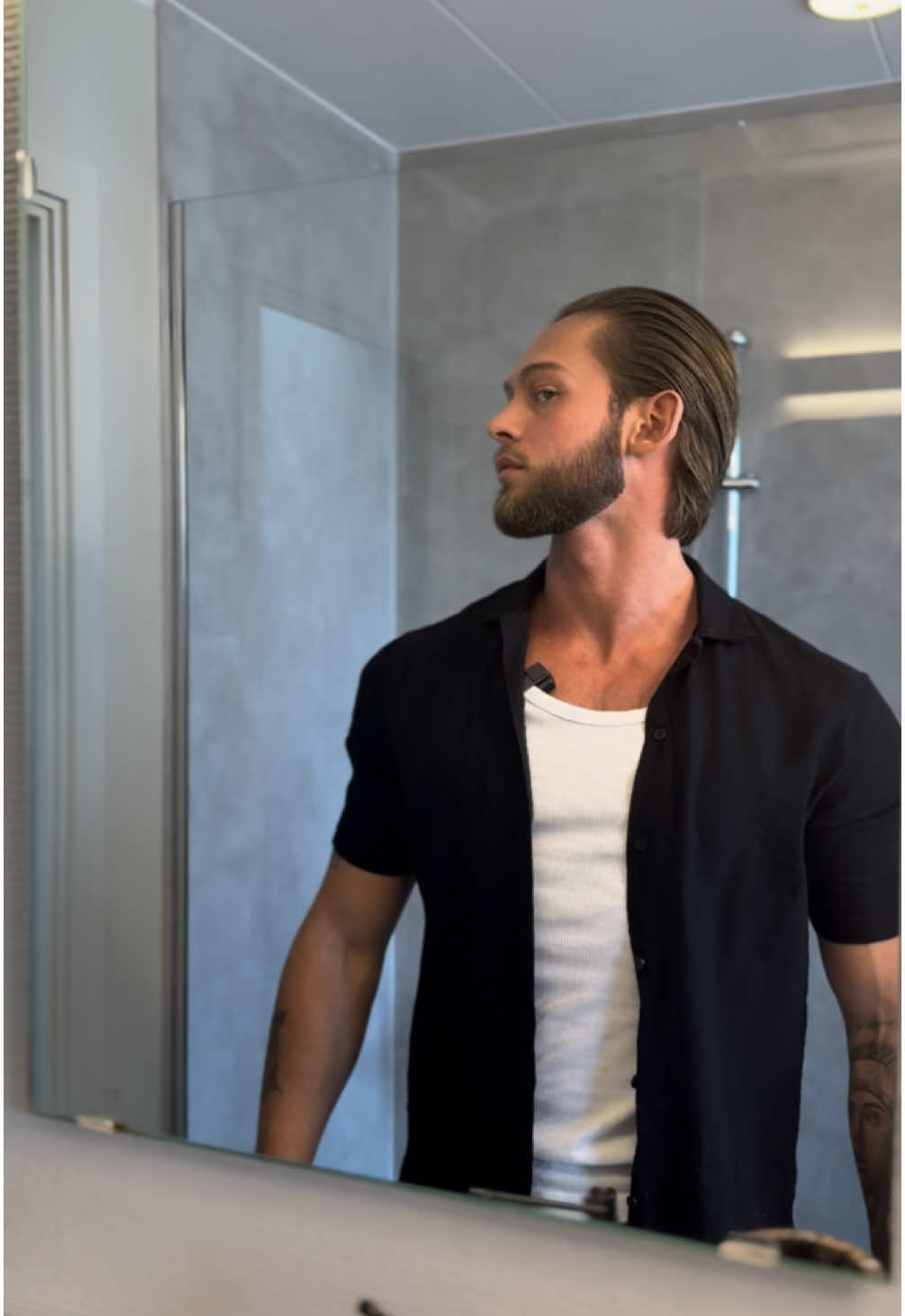 How to apply Minoxidil, to get a connected beard and a sharp hairline #minoxidil #hairlossremedy #hairgrowth #SelfImprovement #hairstyle 