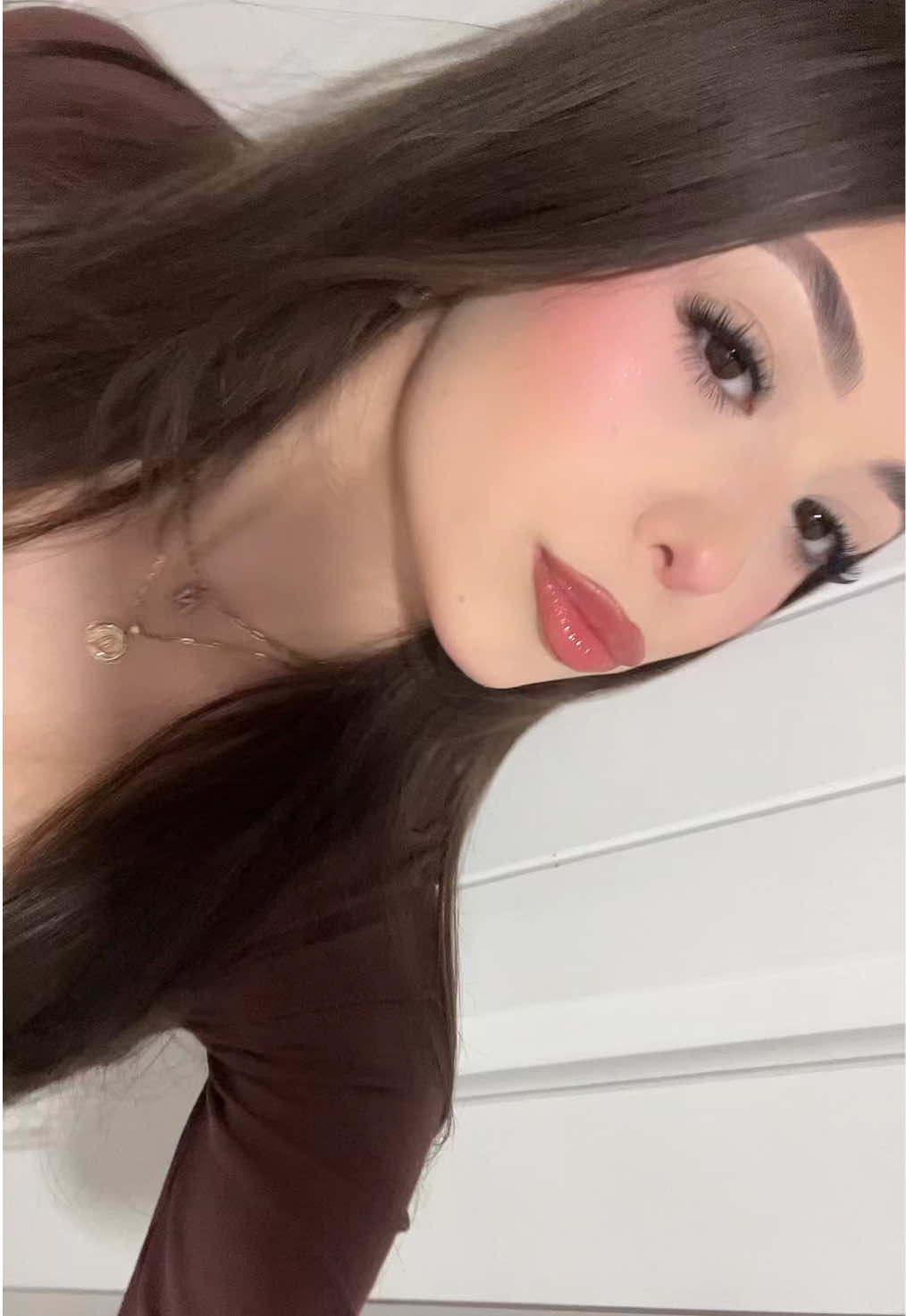 I have been using this foundation daily im absolutely obsessed🤎 I’m using the shade P02!   #carslan #makeup #fyp @carslan_us 