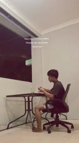 Kamu sendiri.?