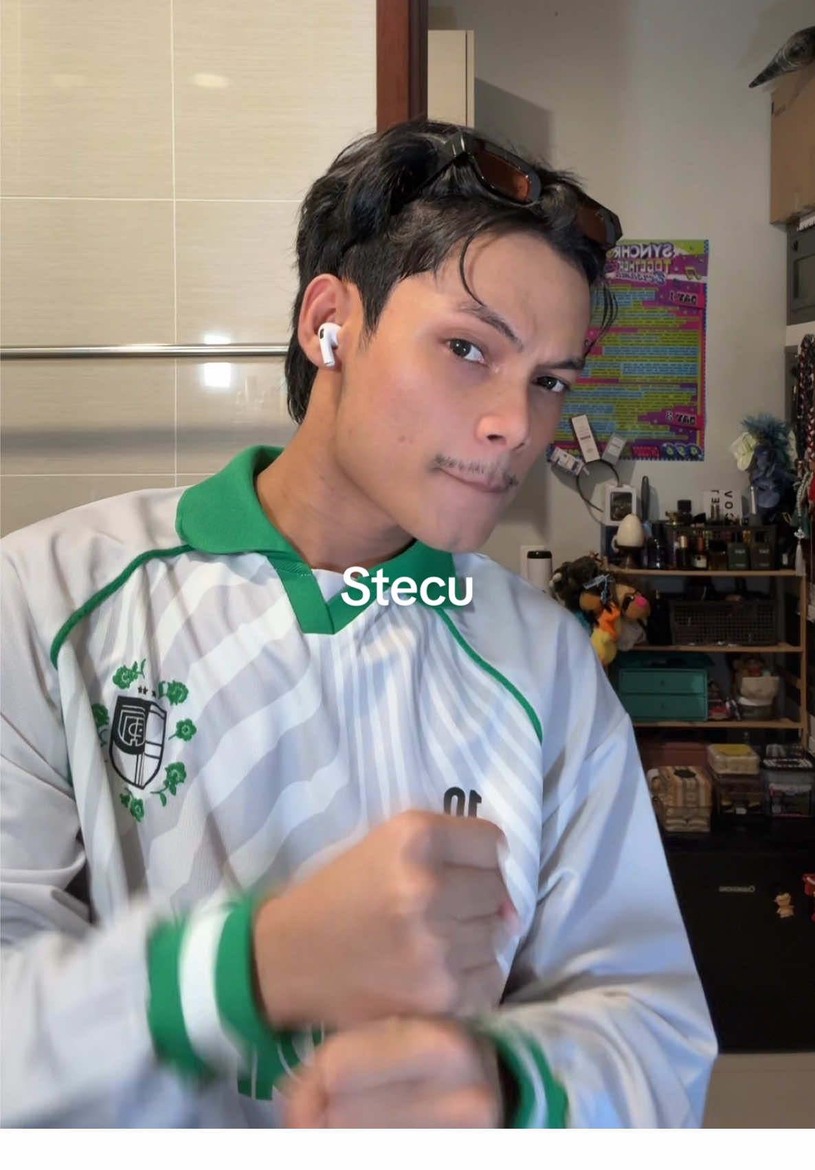 Terstecu stecu itu
