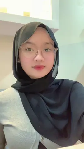 jangan pda salfok samaa alis🥲