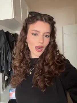 tahle písnička je on repeat momentálně 