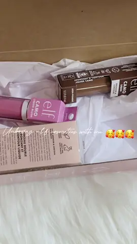 I received those products for free from @influenster and @elfyeah @e.l.f. Cosmetics #complimentary #elfcosmetics #eyeslipsface #newmakeup #newproduct #camoliquidbronzer #camoliquidblush