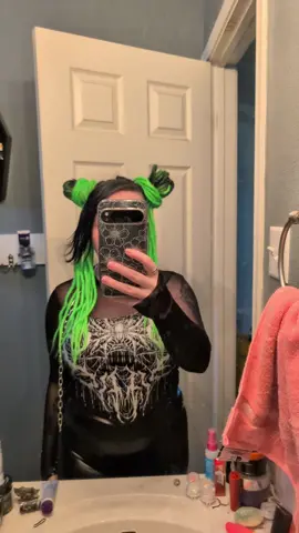 Listen, no shade to Ross but the prices on some of y'all's furniture be whack! Still love you though ❤️ #grwm #grwmroutine #grwmmakeup 