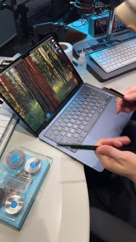 Cambio de bisel de pantalla #frankfix  #macrepair #macbook #lepartisan 