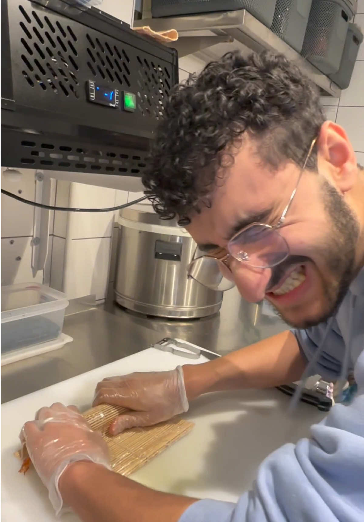 Les meilleurs Sushis à Bruxelles ⁉️🇧🇪 #fyp #pourtoii #drole #sushi #reaction #virale 