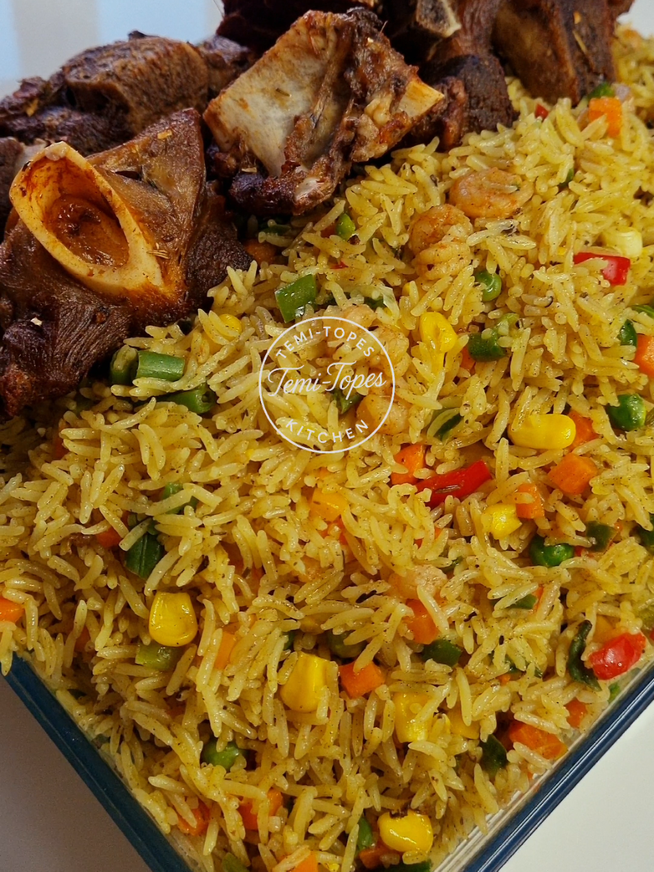 Ultimate Veg Fried Rice recipe  #bulkcooking #ukfoodvendor #explorepage #cookingathome #foodiegram #fypfoodie #nigeriansindiaspora 