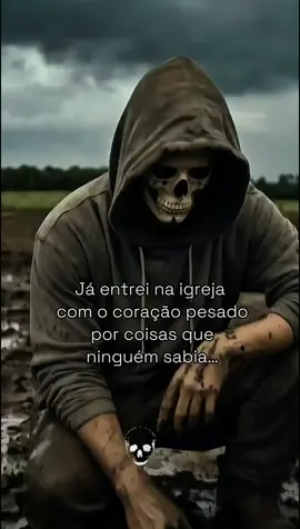 Já entrei na igreja com o coração pesado por coisas que ninguém sabia… Já postei versículo… no mesmo dia em que feri alguém com palavras duras. Já dei conselhos lindos… que eu mesmo não consegui seguir. Já prometi pra Deus que ia mudar… e caí de novo. Já chorei no quarto… achando que Ele tinha me abandonado. Mas se tem uma coisa que o tempo me ensinou… É que o amor de Jesus não depende do meu desempenho. Ele me ama nos dias bons… e não solta a minha mão nos dias ruins. E é isso que me faz continuar. Romanos 8:38-39 Nada pode nos separar do amor de Deus.#CapCut#Deus #jesus #gratidao #fouryou #fyp #f4f 
