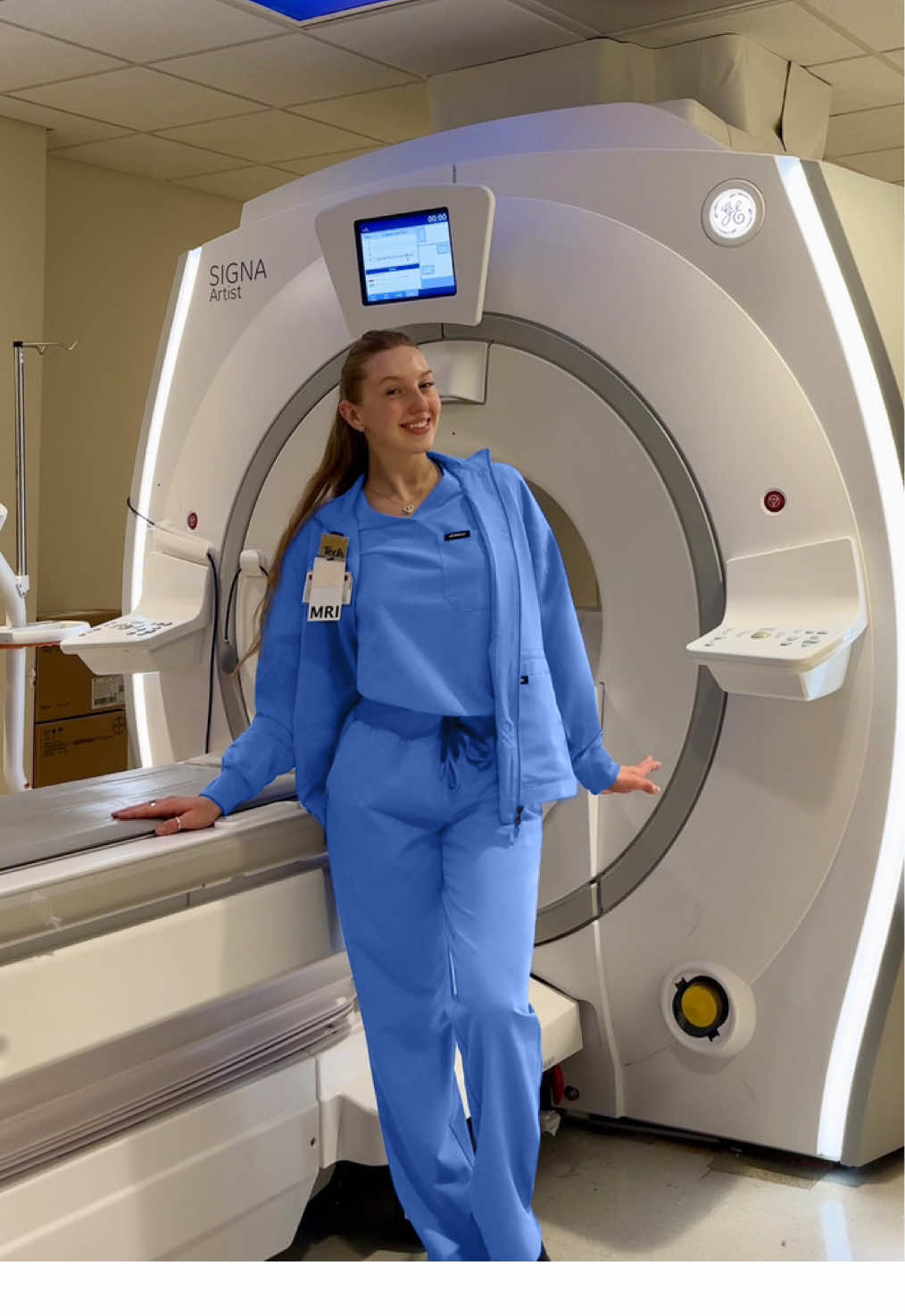 Spend a day at work with @nicolemri:  