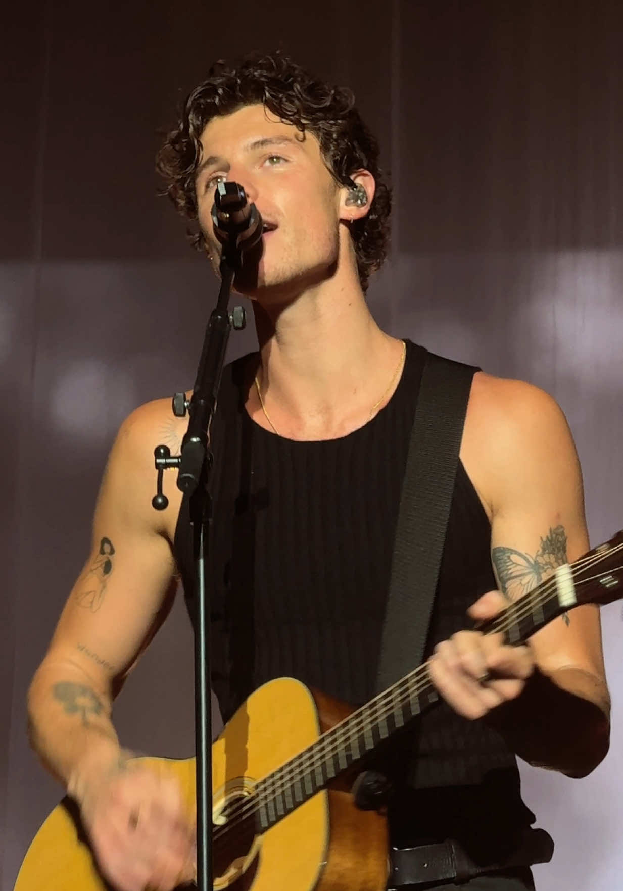 “it’ll be okay” will always be so special to me, love that song forever 😭🤍 @Shawn Mendes #shawnmendes #shawn #puertorico #itllbeokay #friendsandfamily #shawnmendesvideos @ShawnAccess 