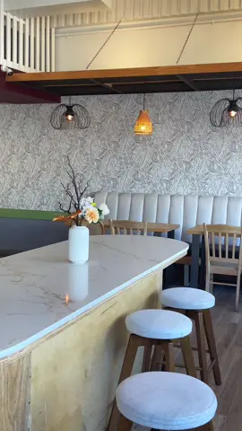Tiger cafe is located in heart of Gaslamp downtown San Diego, such a cute spot to work and hangout 🍰☕️ #sandiegocafe #gaslampsandiego #girlpower #productivemorningroutine 