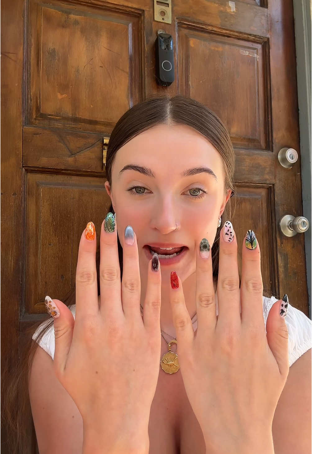 Passover themed nails will be my favorite set this year I just know it #nailinspo #nailart #passover #pesach #nails NAIL RIA IN LA!!!!