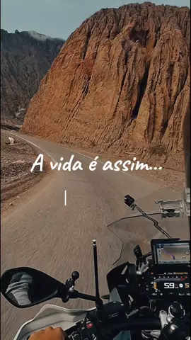 #viagemdemoto #paixaopormotos #moto#amor #motociclista #motocicleta #moto #reflexaododia #estrada 